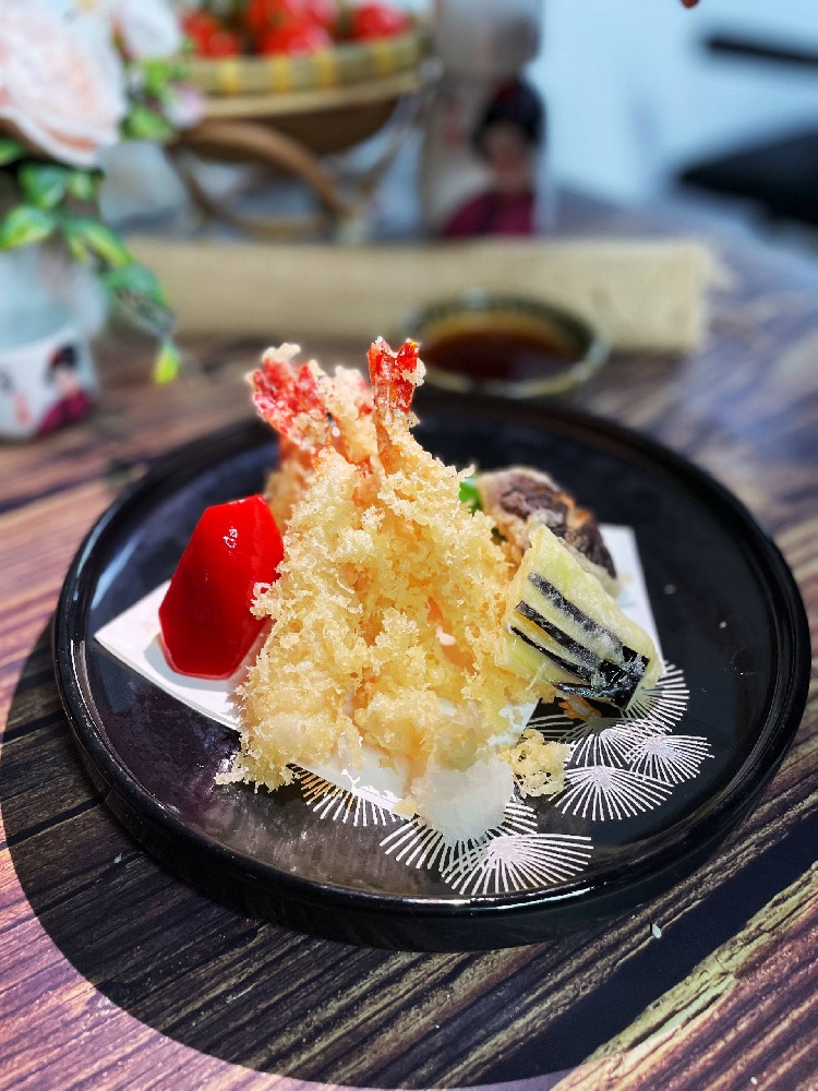 怀石料理是日本传统的精致餐饮文化之一
