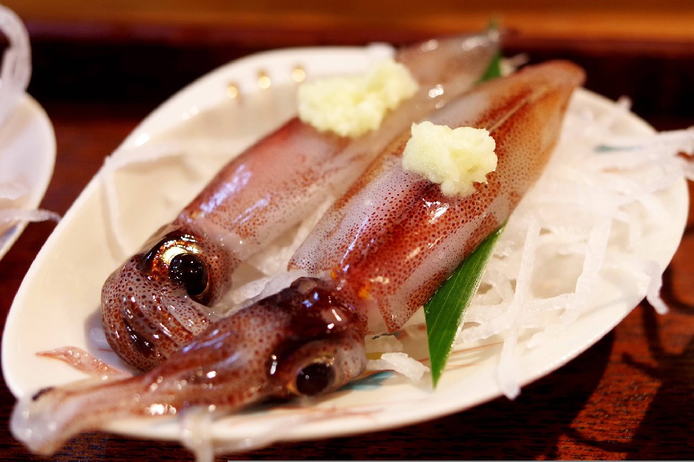探索美食艺术的奇妙之旅：玉子料理学院寿司刺身培训试吃体验