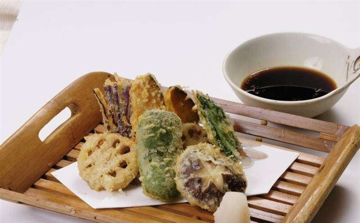 日式小吃培训：教授各类精致佳肴，传承美食文化