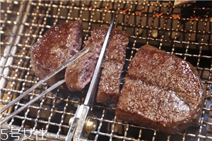 烤肉学习中常见肉品腌制方法，让烤肉更美味