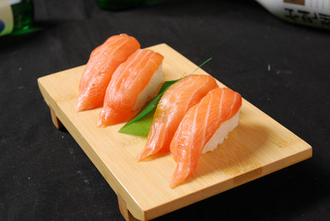 Omakase 开店指导：为什么很多 Omakase 主厨，技术越好，反而越难赚钱？