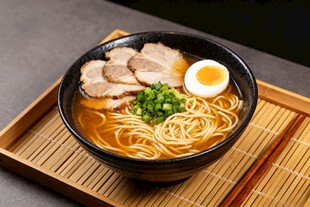 寿司店 vs 拉面店 vs 烤肉店，哪个更赚钱？一篇讲透盈利逻辑