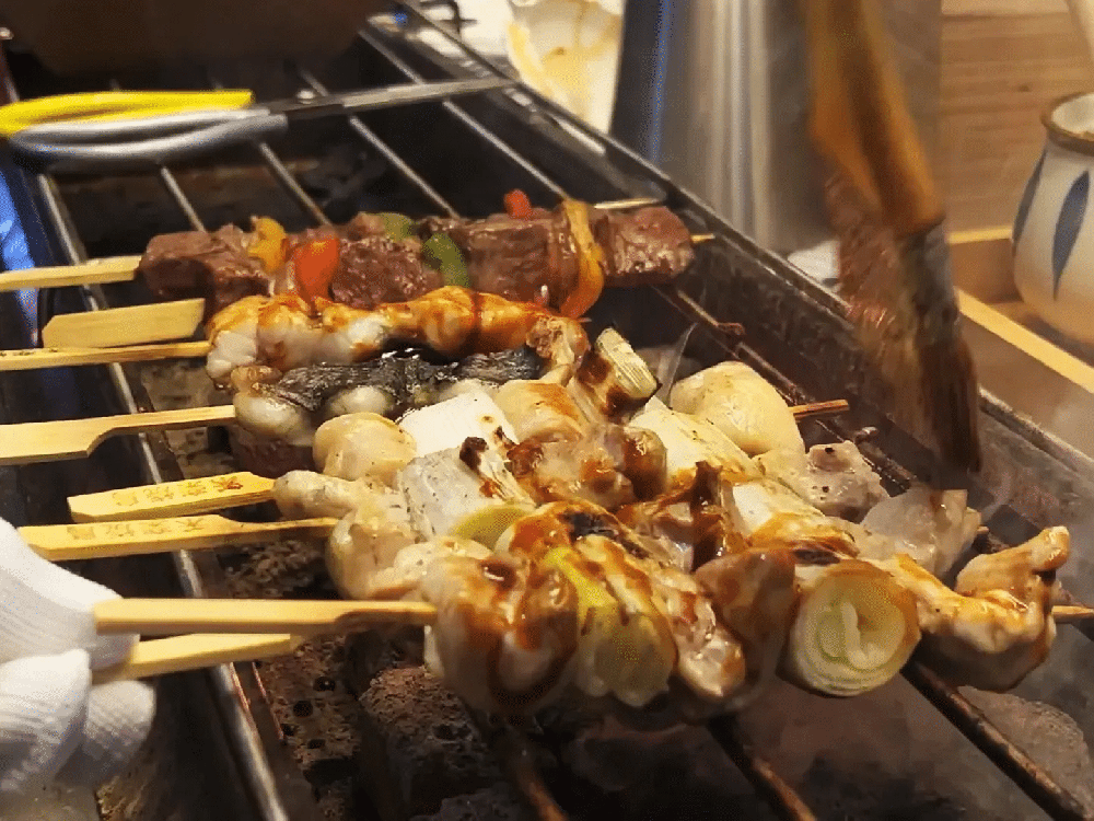 烧鸟培训必看：摆摊和开店哪个更赚钱？🍢💰
