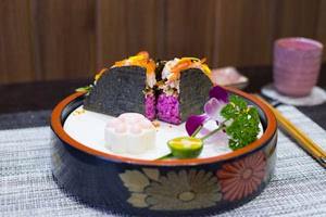 会席料理与怀石料理一样吗